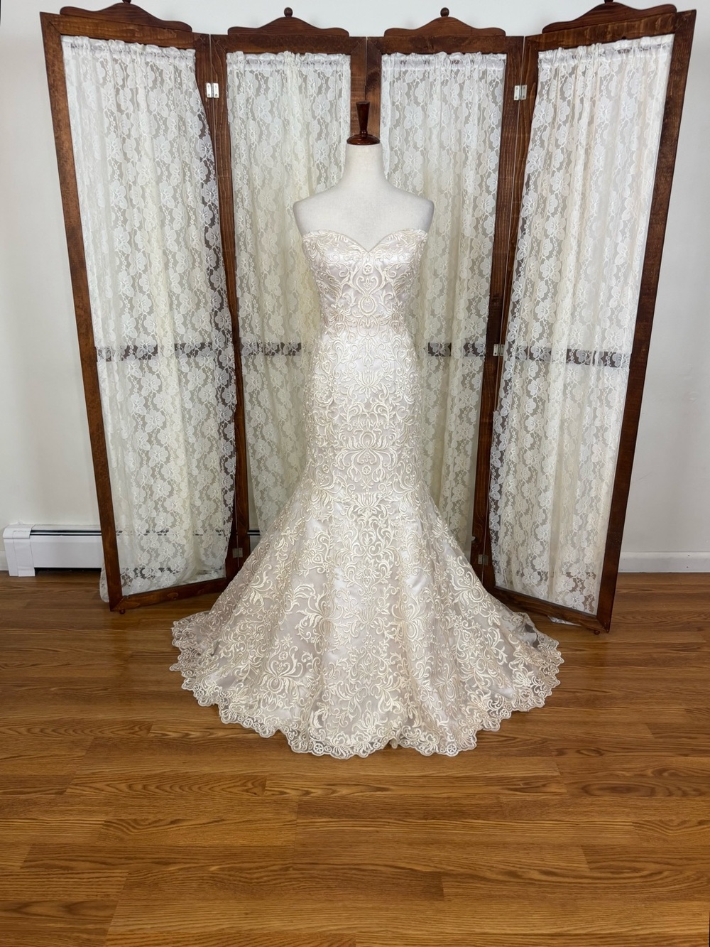 Stunning NEW Allure Romance Ivory Blush Champagne Wedding Gown - Picture 4 of 12